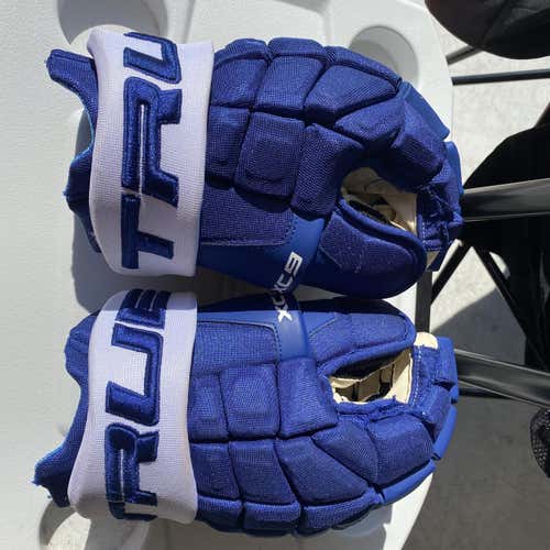 Blue Senior True XC9 Gloves 13" Pro Stock Gloves