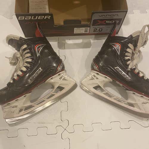 Junior Bauer Vapor X500 Regular Width Size 2 Hockey Skates