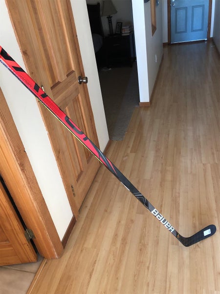 Senior Right Handed Vapor FlyLite Hockey Stick