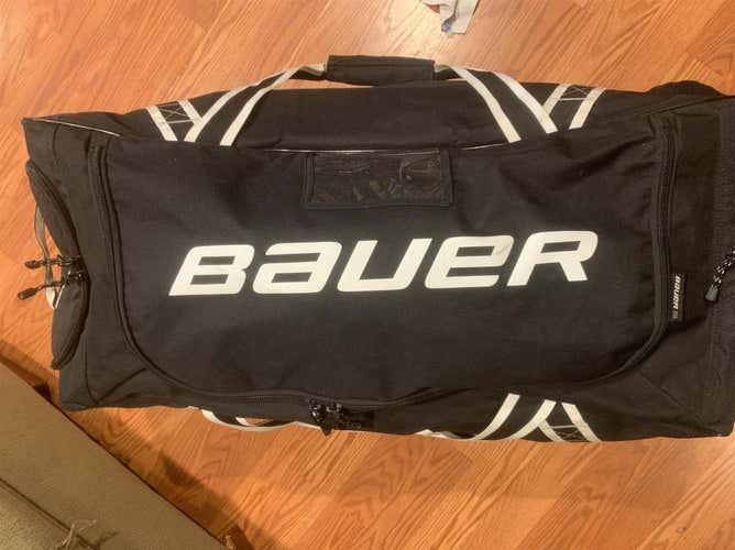 Used Junior Wheel Bauer Bag