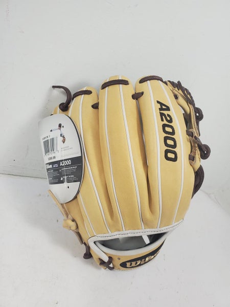 Brown High School/College New Wilson Right Hand Throw Infield A2000 Baseball Glove 11.5"