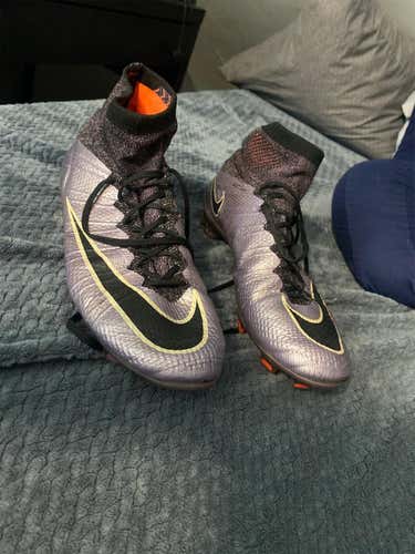 Used Size 10 Nike Mercurial Superfly Soccer Cleats