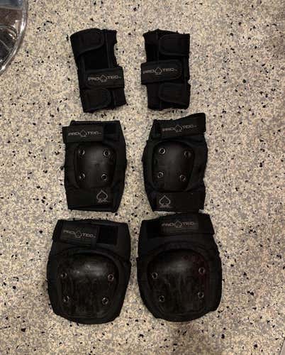 Pro-Tec Youth Skate Pads. Includes Knee, Elbow, Wrists