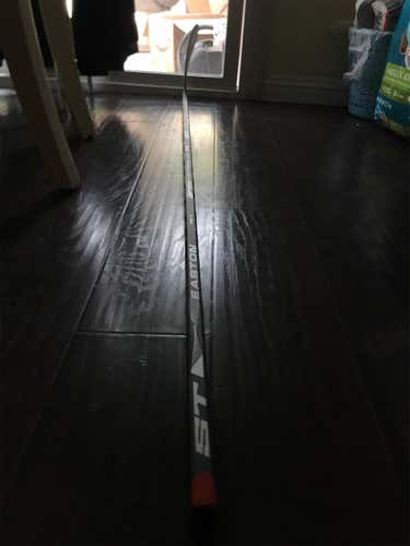 Senior Left Hand Synergy ST Mid Pattern  Hockey Stick