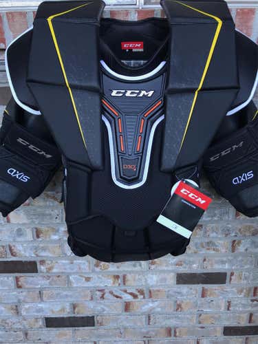 New CCM AXIS Goalie Chest Protector Sr Large