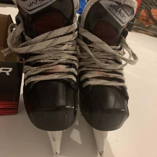 Senior Bauer Vapor X700 Regular Width Size 6 Hockey Goalie Skates