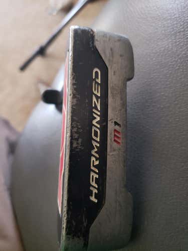 Used Men's Wilson Harmonized Right Handed Blade Putter 35"