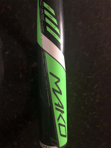 Kid Pitch (9YO-13YO) 2017 Composite Mako (-11) 18 oz 29" Bat