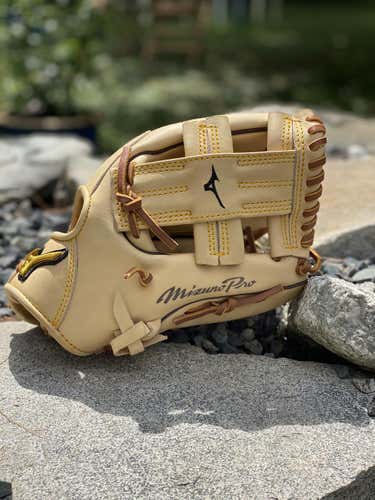 Never Used Mizuno Pro 11.75" Glove