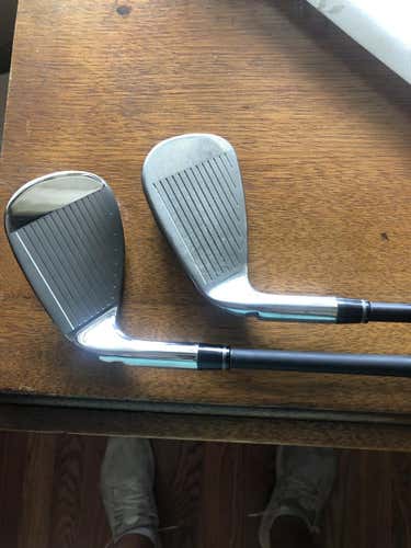 Used Men's Wilson Staff Right Handed C300 Iron Set Regular Flex Graphite Shaft