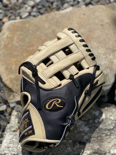 Never Used Rawlings Heart of the Hide 11.75" Glove