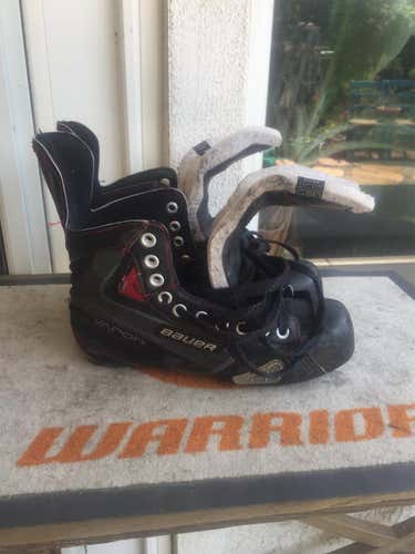 Senior Bauer Vapor X40R Regular Width Size 6 Inline Skates