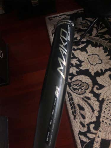 High School/College 2018 Composite Mako Beast (-3) 29 oz 32" Bat