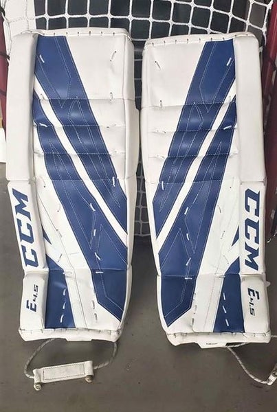 Blue/White Like New Junior 24" CCM Extreme Flex E4.5 Goalie Leg Pads