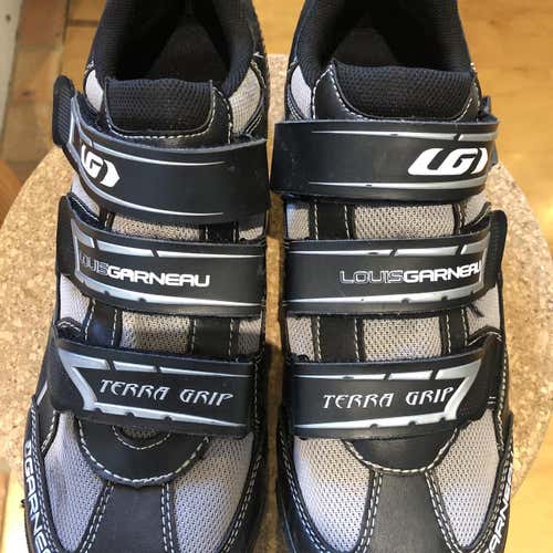 Men's Size 9.5 Louis Garneau Ergo Terra Grip  Bike Shoes