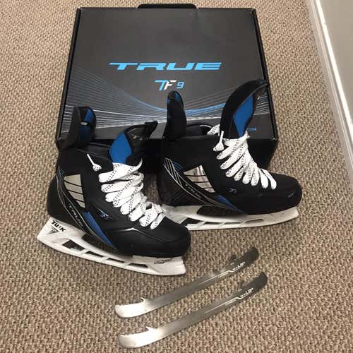 True TF9 Skate Size 7D/R W/Tuuk Holders