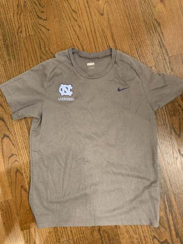 Official UNC women’s lacrosse Nike Dry Fit