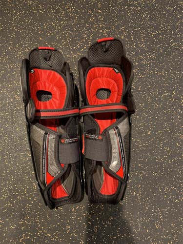 Junior CCM JetSpeed FT1  Shin Pads