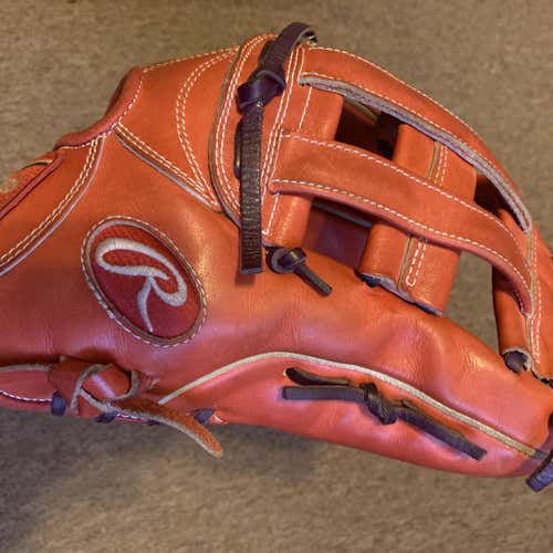 Bryce Harper Outfield Heart of the Hide 13"