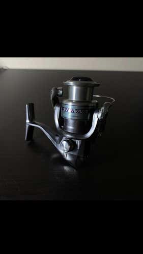 Used Shimano 2500 FD Fishing Reel