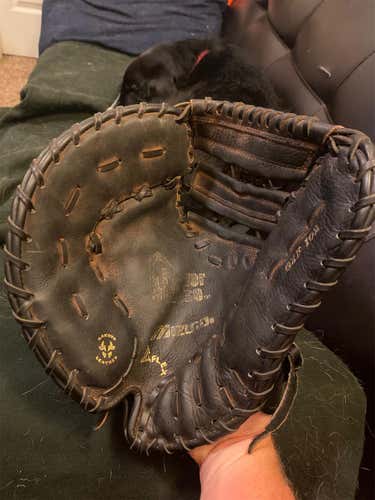 Mizuno Black High School/College First Base Power close 12.5" Baseball Glove
