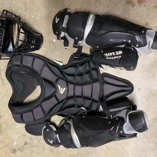 Youth Easton Catcher's Set