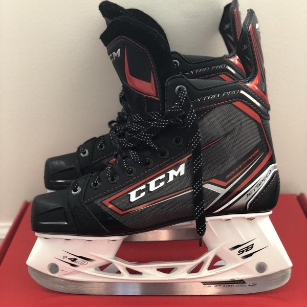 Senior CCM JetSpeed XTRA PRO Regular Width Size 7.5 Hockey Skates