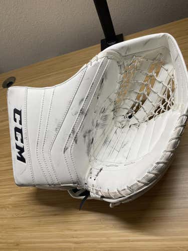 CCM Revolution 597 Senior Goalie Glove