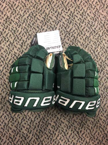Green Junior Bauer Nexus N2900 10"  Gloves