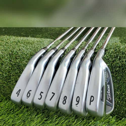 Titleist AP2 712 iron set, 4-PW right hand,steel shaft,stiff flex