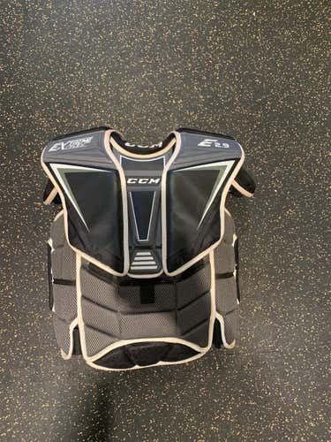 Senior Small CCM Extreme Flex Shield E2.9  Goalie Chest Protector