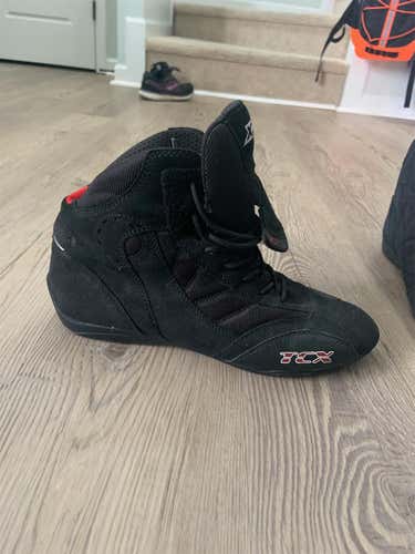 Black Used Unbranded