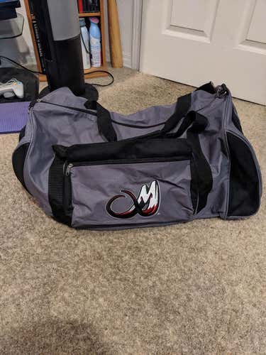 Colorado Mammoth Duffel Bag + Mesh Mega Bundle, 40 Pieces for So_flodyes