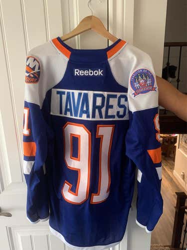 Adult Large Reebok  Jersey
