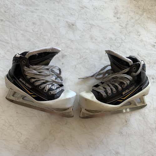 Junior Bauer Supreme Nxg Total One Regular Width Size 2 Hockey Goalie Skates