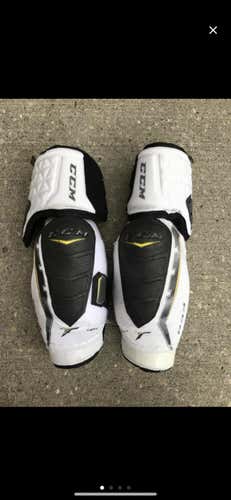 Senior Large CCM Ultra Tacks Pro Stock Elbow Pads