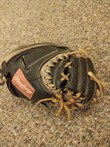 Used Kid Pitch (9YO-13YO) Rawlings Right Hand Throw Catcher's Glove 10"