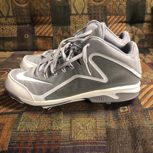 New Nike Swingman Metal Cleat