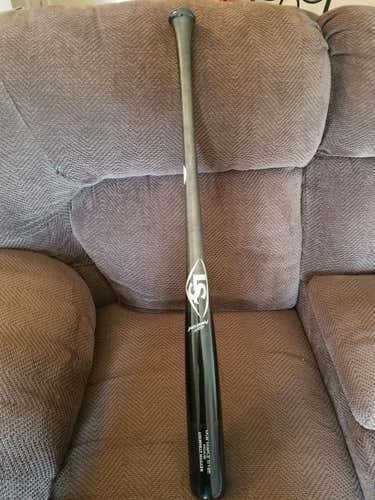 Used Louisville Slugger Wood MLB Prime Maple Bat (-3) 30.5 oz 33.5"