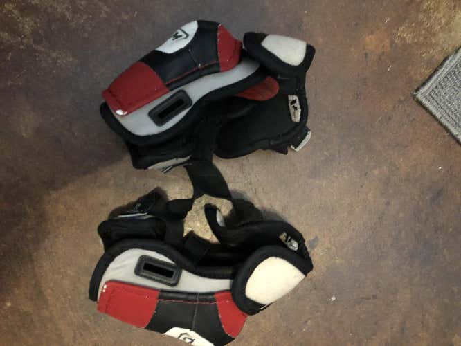 Used Junior Medium CCM U+ CL Elbow Pads