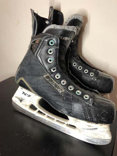Senior Bauer Nexus 600 Regular Width  Size 9 Hockey Skates