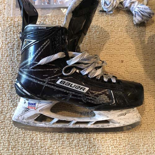Senior Bauer Supreme 1S Regular Width Pro Stock Size 8 Hockey Skates