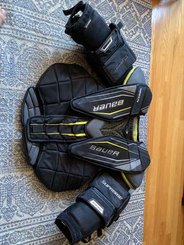 Senior Used Medium Bauer Supreme 2S Pro Goalie Chest Protector
