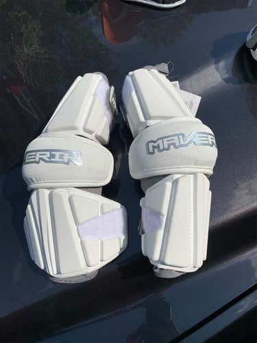 New Medium Maverik Max Arm Pads