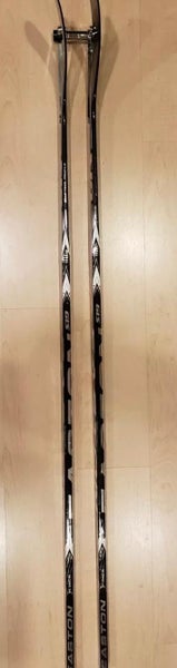 Brand New Intermediate Easton S19 Sakic Curve Hockey Sticks