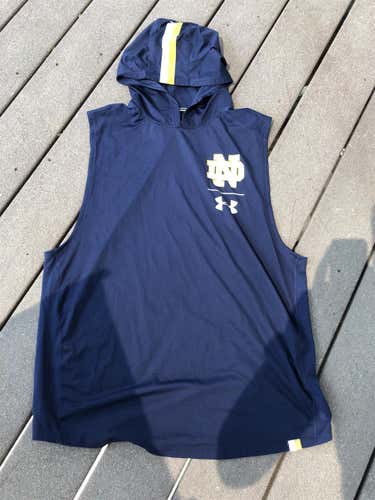 Adult XL Under Armour Shirt