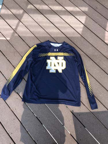 Adult XXL Under Armour Shirt