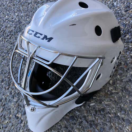 White Senior CCM 1.5 Goalie Mask