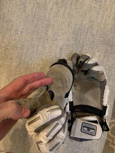White Used Goalie Warrior Regulator Lacrosse Gloves 13"