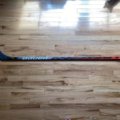 Intermediate Right Handed Vapor FlyLite  Hockey Stick